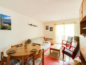 Appartement T2 avec balcon, parking privé, proche du centre et des remontées mécaniques - FR-1-401-92